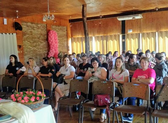 BM realiza atividade sobre o Outubro Rosa em Erechim - Foto: Divulgação/13BPM