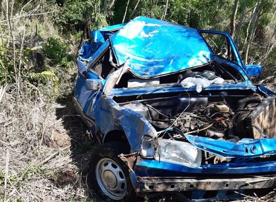 Jovem de 19 anos morre e dois ficam feridos após carro capotar em Salto do Jacuí