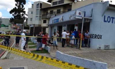 Mulher mata comparsa durante assalto em lotérica de Curitiba e foge com o dinheiro